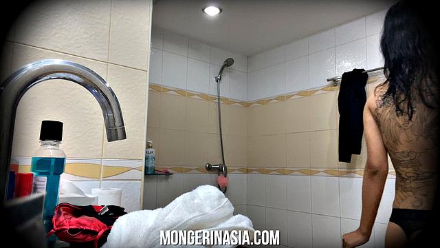 Petite 18-year-old hooker inseminated on camera