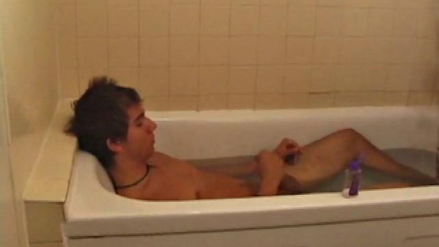 Amateur Brock Beating His Cock