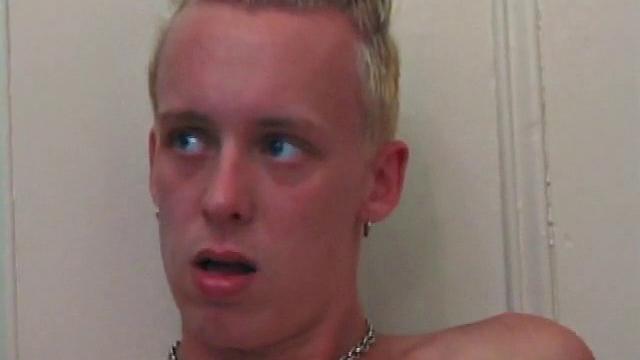 Tag and Roar Blowing Cock