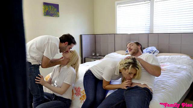 строгие родители беснуются, когда взрослые сестры трахаются друг с другом