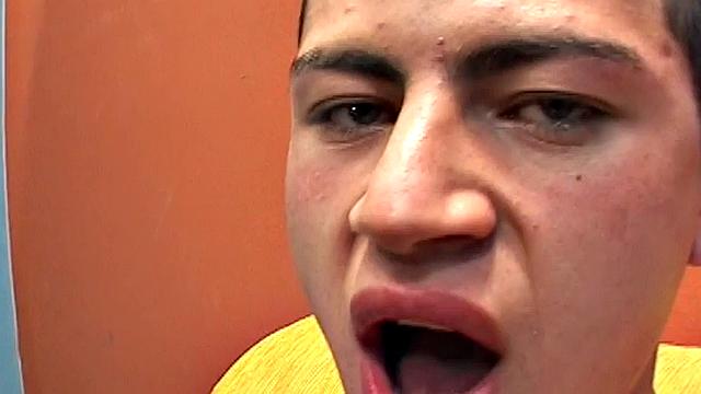 Jizz swapping Latin twink fucked in tight and wet ass