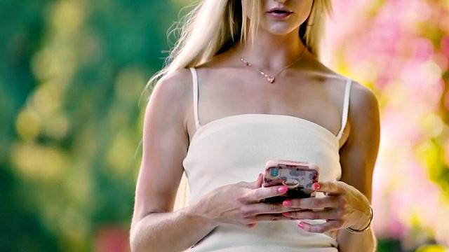 21yo petite babe loves riding dick while kissing outdoors