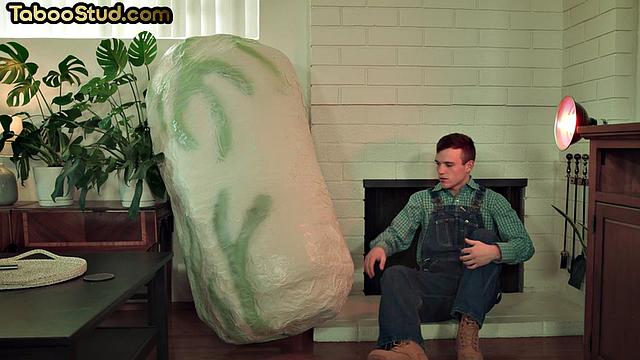 Handsome stud fucked by muscled BF