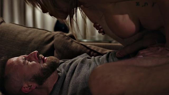 Busty bigboobs tranny barebacks her deepthroating BF