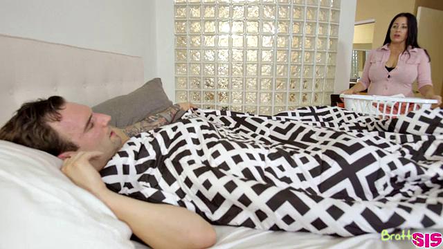 Stepdad Fucks Daughter - S3:E7