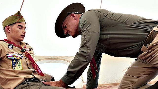 Real bottom twink barebacked by DILF after sucking