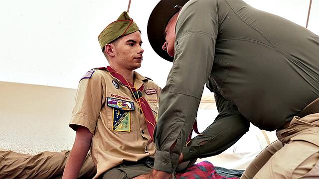 Real bottom twink barebacked by DILF after sucking