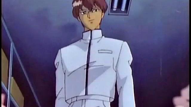 Её тело дрожит от кайфа, когда он разрывает её языком