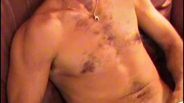 Scott is very friendly and as easy going as they come. He's a straight man, who loves having his dick sucked. I'm trying to get him to do a Buddies Shoot, but his fear of being found out keeps him from agreeing to it.