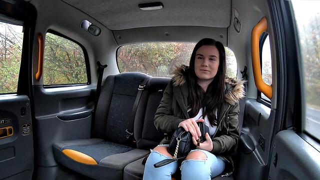 Cab amateur fucked outdoors by taxi guy for discount