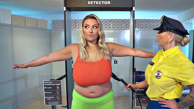 Sexy lesbians love eating pussies while fingering