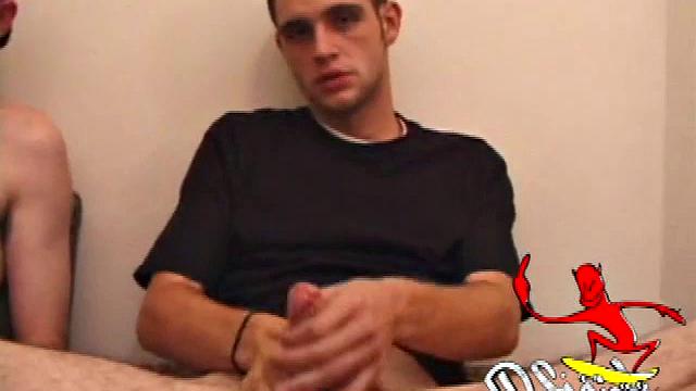 Amateurs Tag And Bama Blows Dick