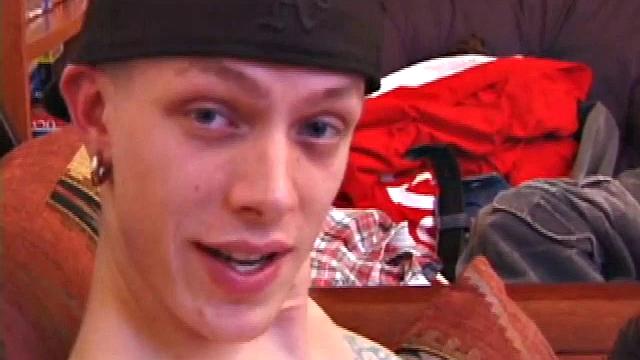 Twenty minutes after Shane blows his load on Juice, the boys are back and ready for a second round. This time Shane earns his orgasm by spending some up-close and personal time with Juice's Watch as he works the cum out of his boy.