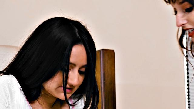 MOMMY'S GIRL - Ticklish Petite Eliza Ibarra Has MULTIPLE SQUIRTING From Stepmom Lexi Luna