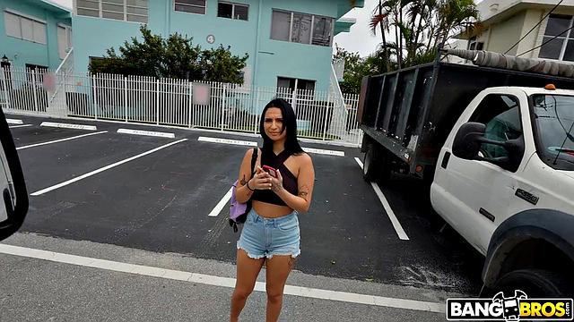 Penis Icing On Pussy