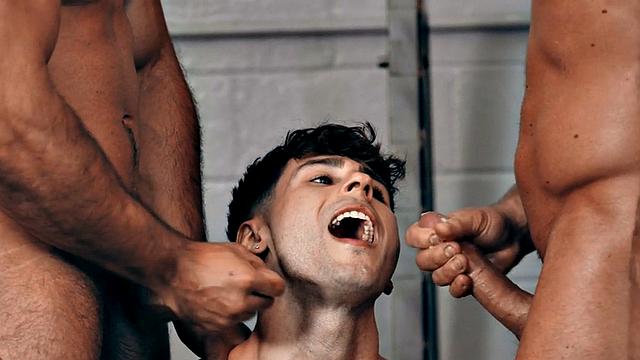 Eager stud 3some fucked by jocks in gym for facial