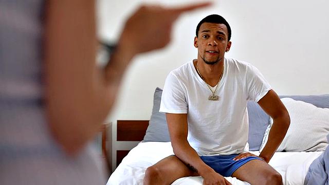 Sexy Cougar Jamie Michelle fucks roommate