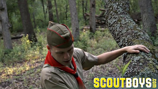 SCOUT NOAH - The Hike