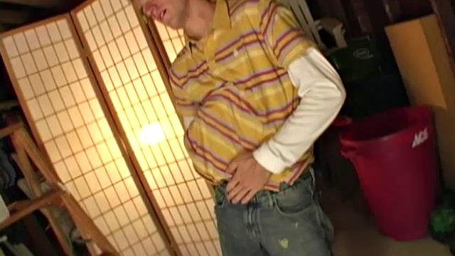 19 year old blond cutie Seth Tyler is a Midwestern college farm boy. That's right...a corn fed country boy with a brain! He also enjoys a nice 7 inch dick and he's about to use it in this hot solo jerk off scene.