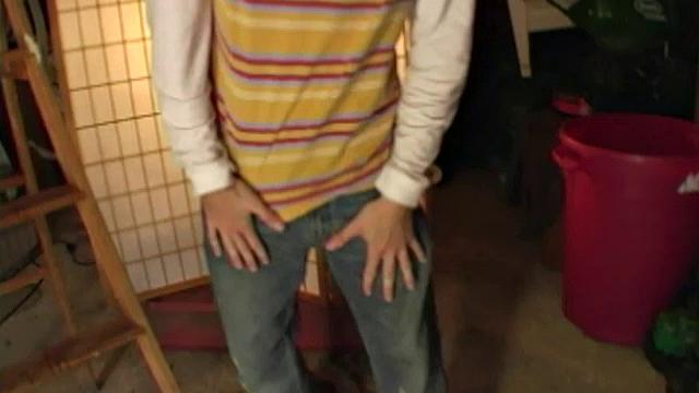 19 year old blond cutie Seth Tyler is a Midwestern college farm boy. That's right...a corn fed country boy with a brain! He also enjoys a nice 7 inch dick and he's about to use it in this hot solo jerk off scene.