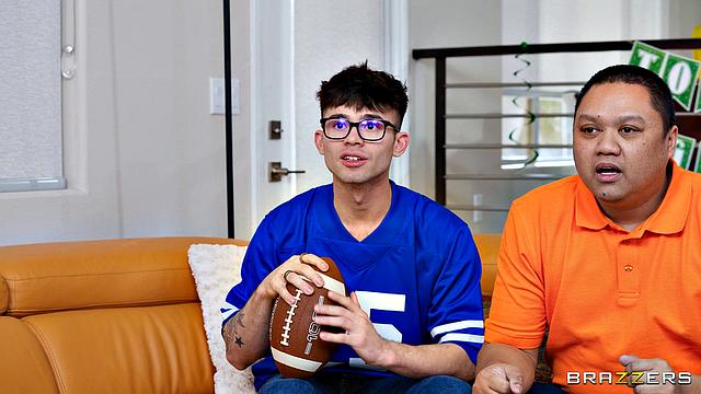 Super Game Day Train