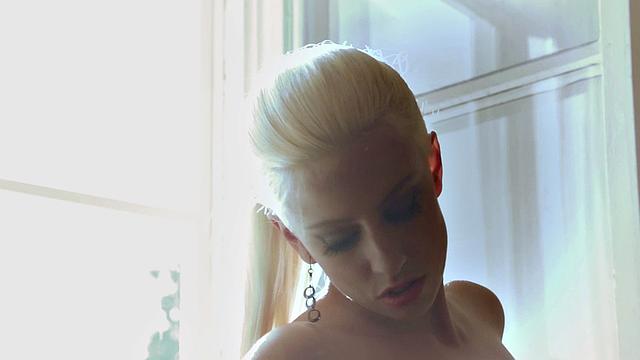 Window Sill Seductress