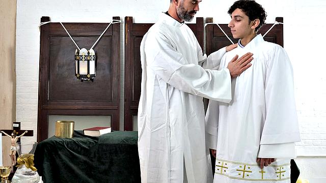 Carter Fore: Altar Practice
