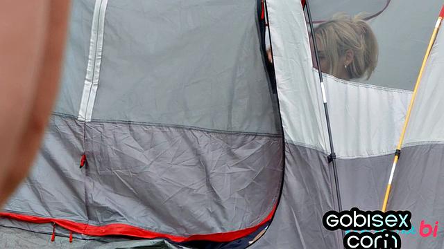 Outdoor bisexual threeway with bae