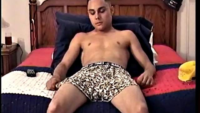 Servicing Latino Paco