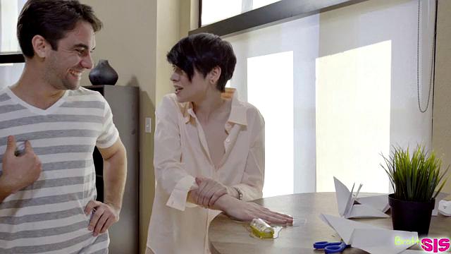 Stuck With My Step Sister - S2:E7