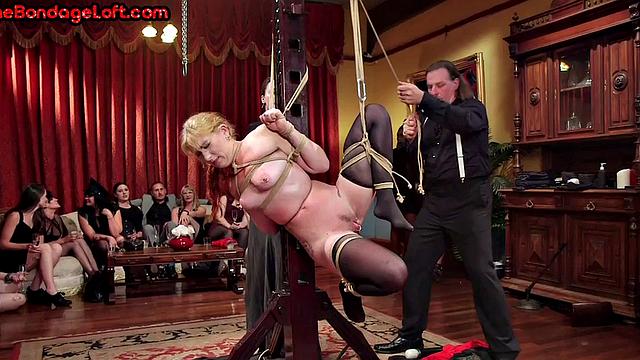 Public anal drilling for big ass bitch