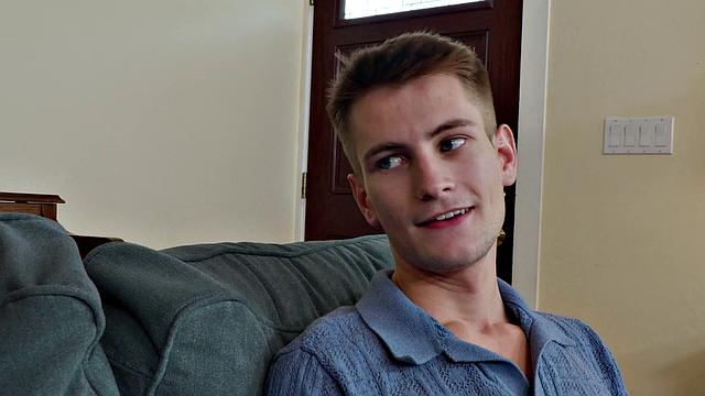 College Tutor Makes Twinks Asshole Sing - Trevor Harris, Drake Von - NextDoorTwink
