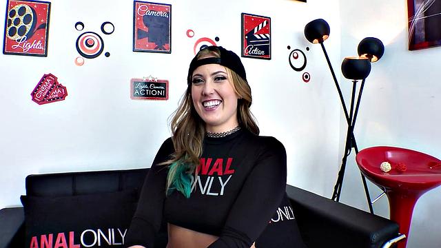 Electra's Anal Pounding