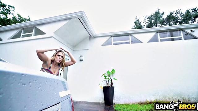 Joslyn Dominates Dick