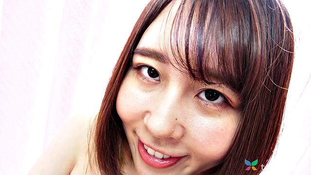 Kurumi Aoyama is our newest model to come to Tenshigao