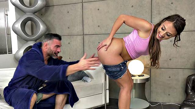 Big Booty Babe Gia Derza Gets A Hardcore Anal Fucking