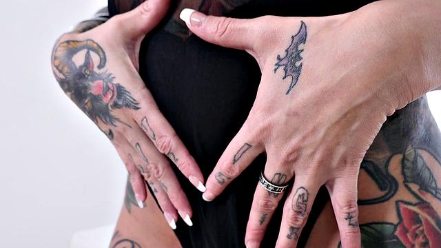 Lily Lane Amazing Lips