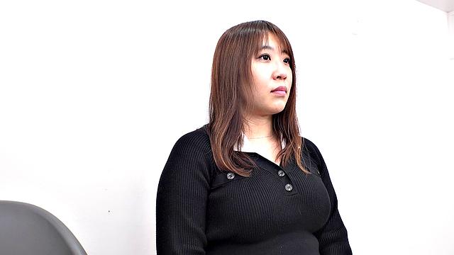 Thick and Busty Rumi Kawasaki In Frist Porn Scene