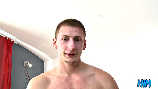 Muscled office twunk by boss