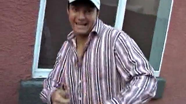 линдси сосёт толстый член и глотает сперму