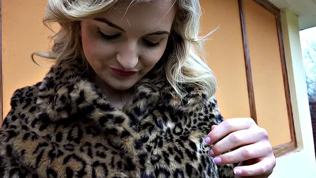 Canadian slut gets paid for sucking and fucking in this kinky cash-cow video