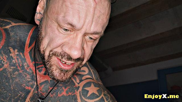 Tatted black-haired likes horny cowgirl hook-up with bf - full hd porn!