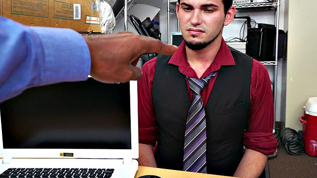 White bottom smashed by Black dominant top in office