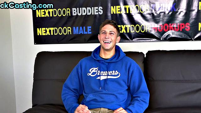 Amateur sexy and fit stud jerks on casting after interview