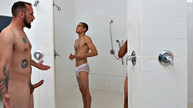 Military tattooed stud sucks and rides in shower