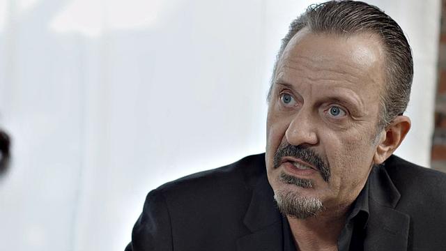 Cuntramming busty cougar