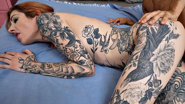 Amateur inked anal slut fucked by hubby after casting