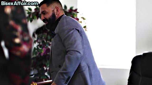 Round Booty Beauty Shared by Bisex Dudes