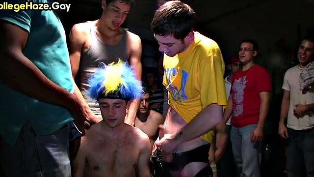 Фрат-братья на вписке пробуют bbc - орут и тащатся