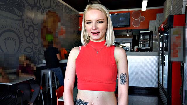 Waitress POV - Alice Pink - Free To Play